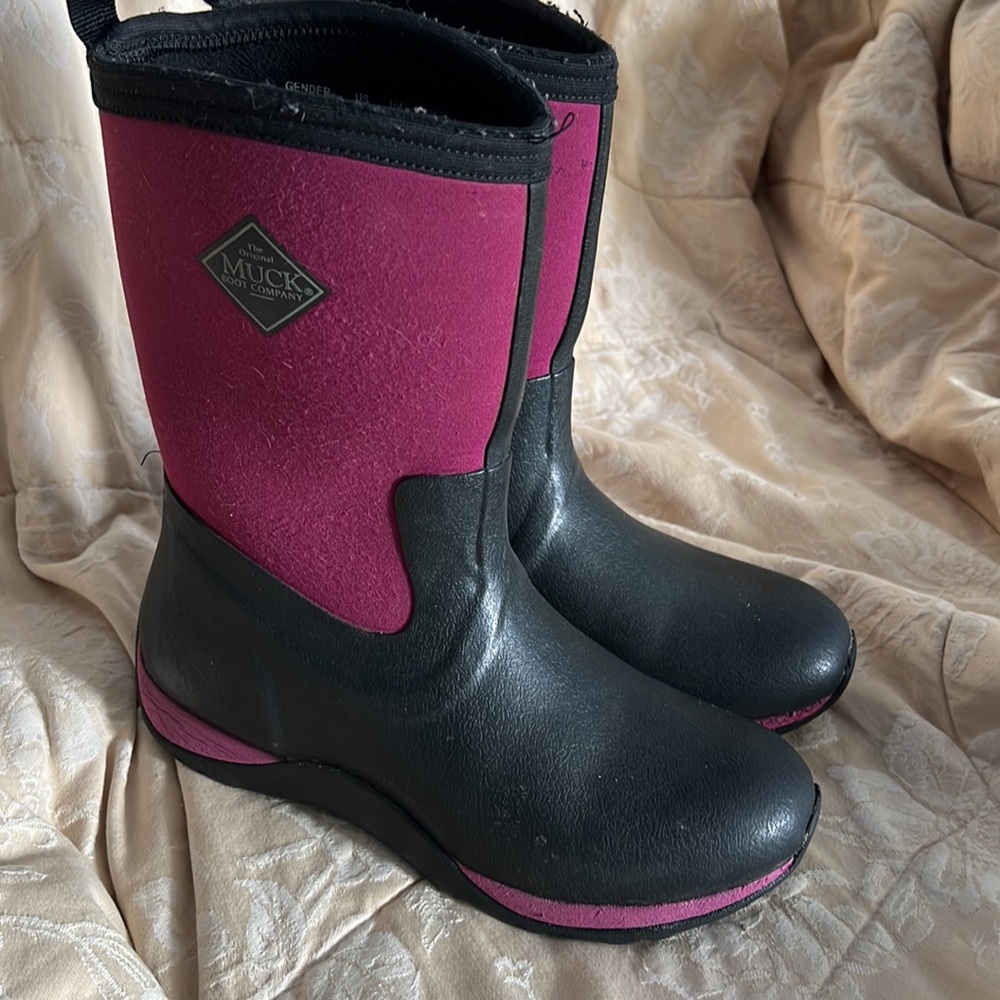 Muck womens size 7